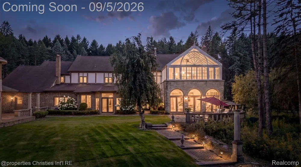1540 Mill Race Rochester Hills City, MI 48306