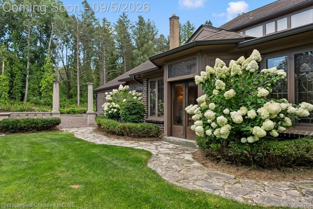 1540 Mill Race Rochester Hills City, MI 48306
