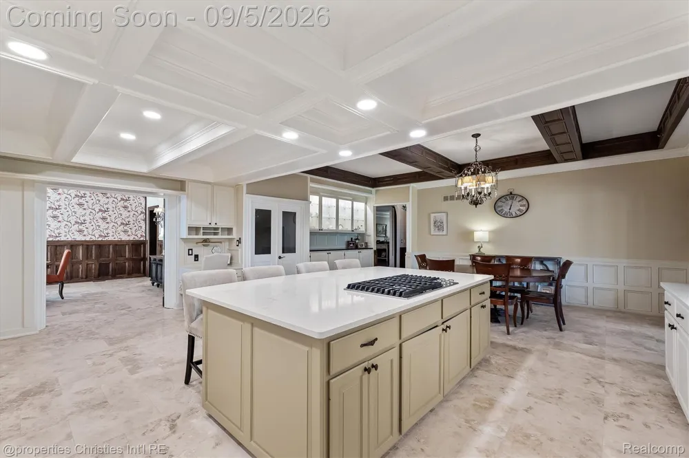 1540 Mill Race Rochester Hills City, MI 48306