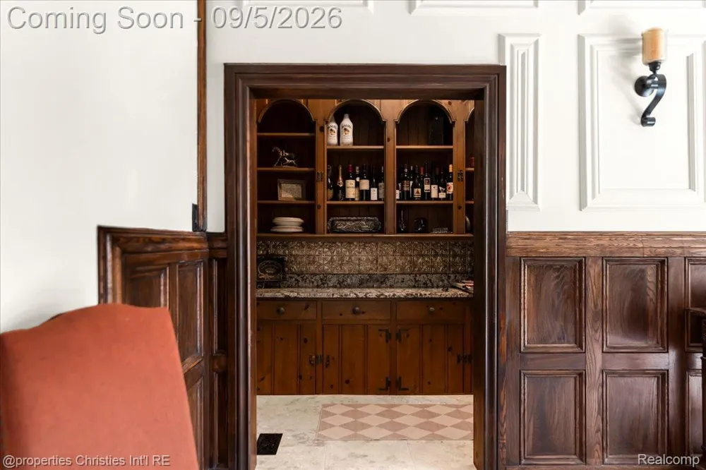 1540 Mill Race Rochester Hills City, MI 48306