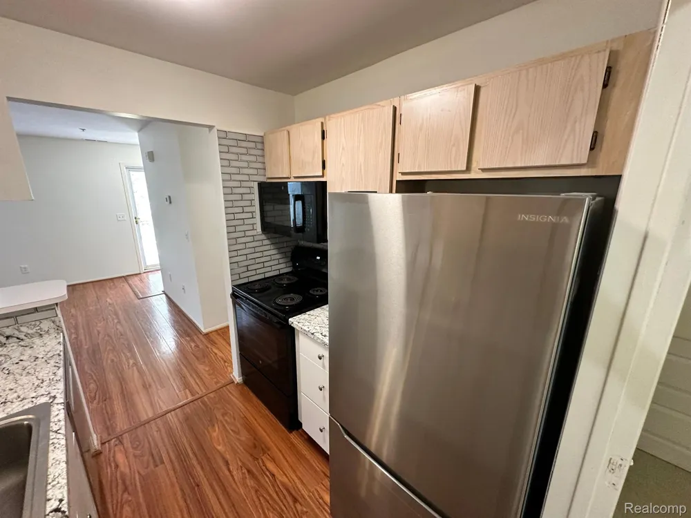22277 ATLANTIC POINTE Farmington Hills City, MI 48336