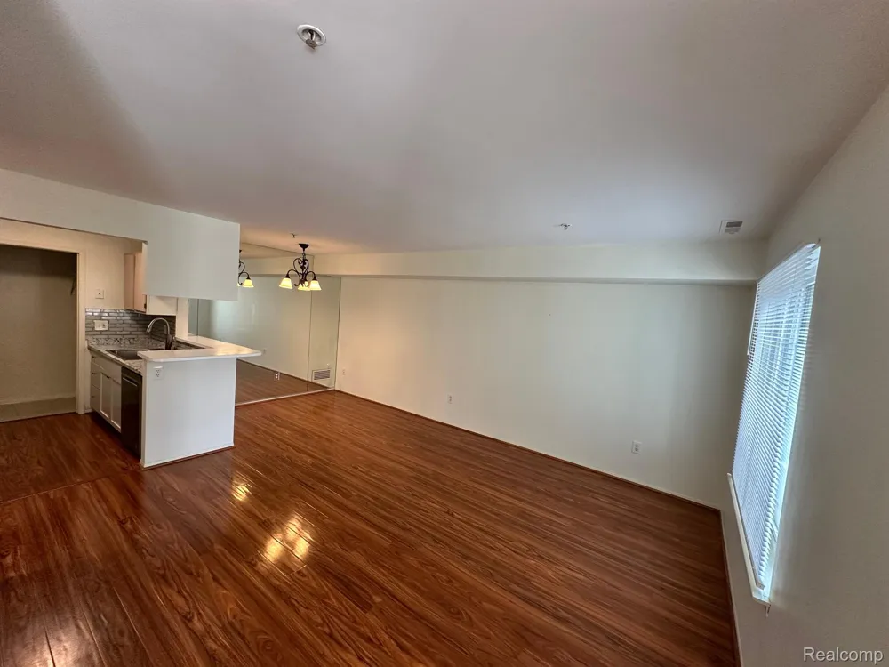 22277 ATLANTIC POINTE Farmington Hills City, MI 48336
