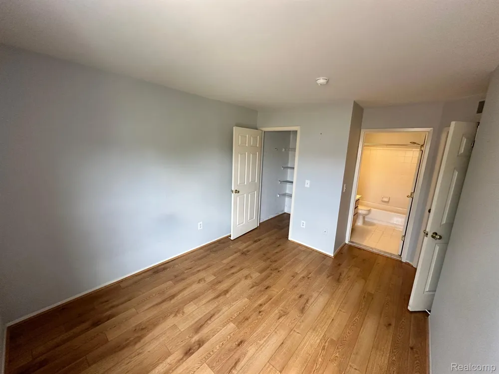 22277 ATLANTIC POINTE Farmington Hills City, MI 48336