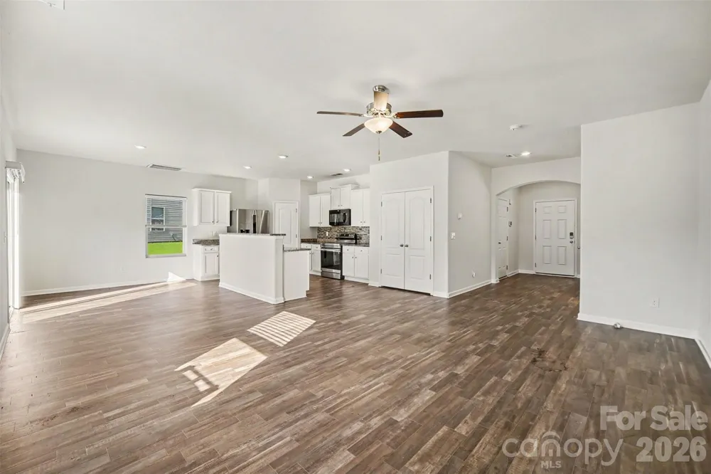 8411 Highgate Drive Charlotte, NC 28215
