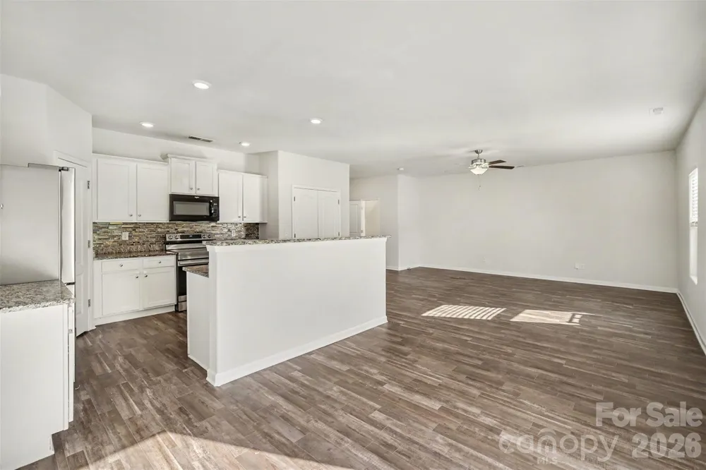 8411 Highgate Drive Charlotte, NC 28215