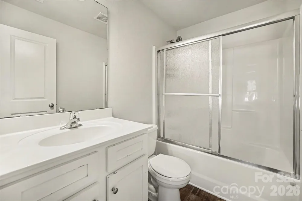 8411 Highgate Drive Charlotte, NC 28215