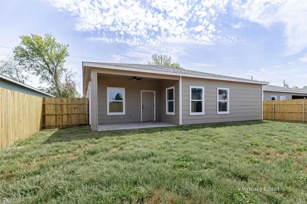 311 Myrtle Road Smithville, TX 78957