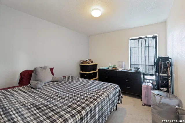 652 CHEROKEE BLVD New Braunfels, TX 78132