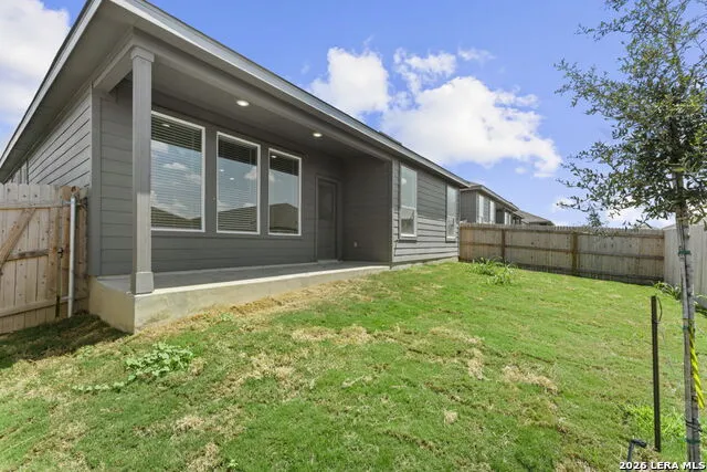 1320 Apron Trl New Braunfels, TX 78130