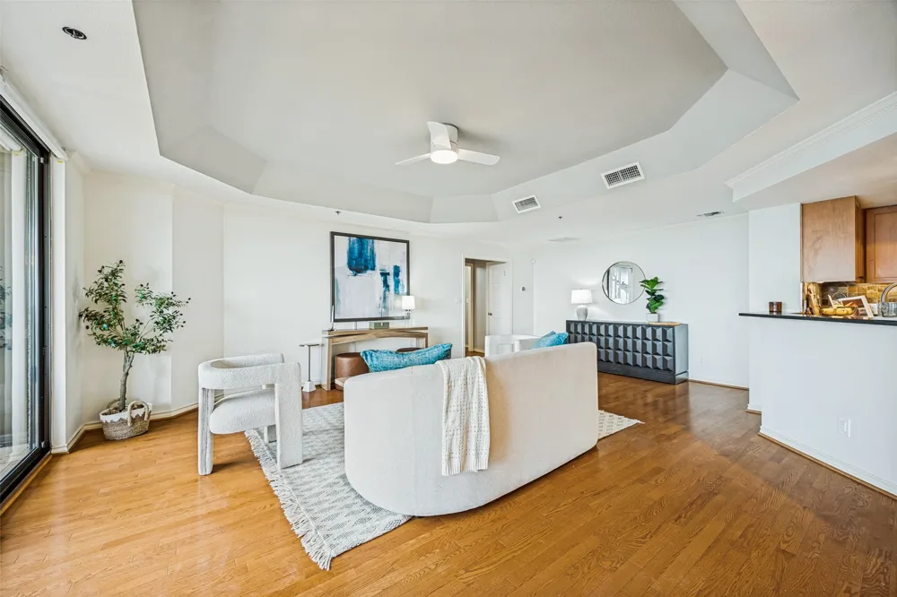 5909 Luther Lane #2104 Dallas, TX 75225