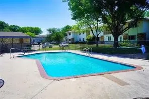 109 Harbor Drive #105 Runaway Bay, TX 76426
