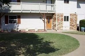 109 Harbor Drive #105 Runaway Bay, TX 76426
