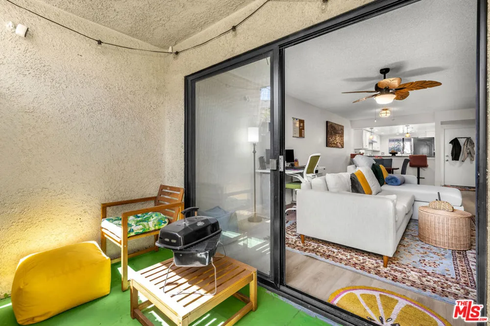 620 W Hyde Park Boulevard #111 Inglewood, CA 90302
