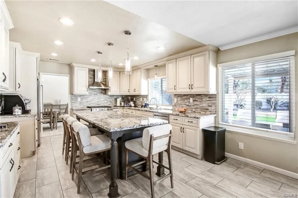 24261 Eagle Valley Moreno Valley, CA 92557
