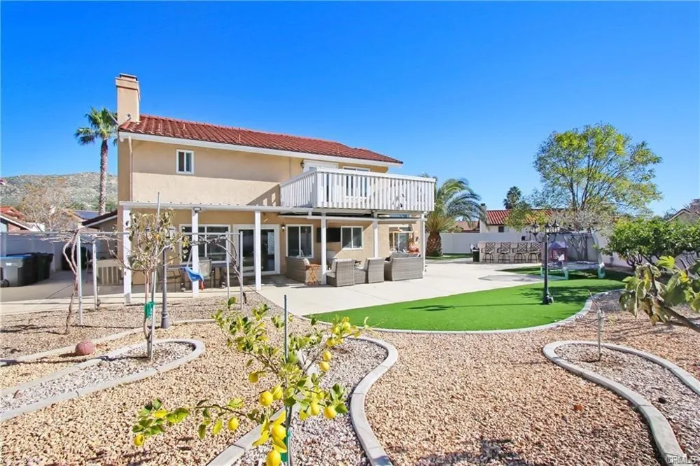 24261 Eagle Valley Moreno Valley, CA 92557