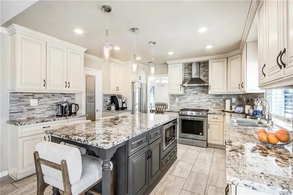 24261 Eagle Valley Moreno Valley, CA 92557