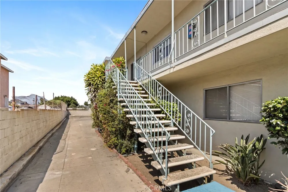 3823 Wisconsin Street #8 Los Angeles, CA 90037