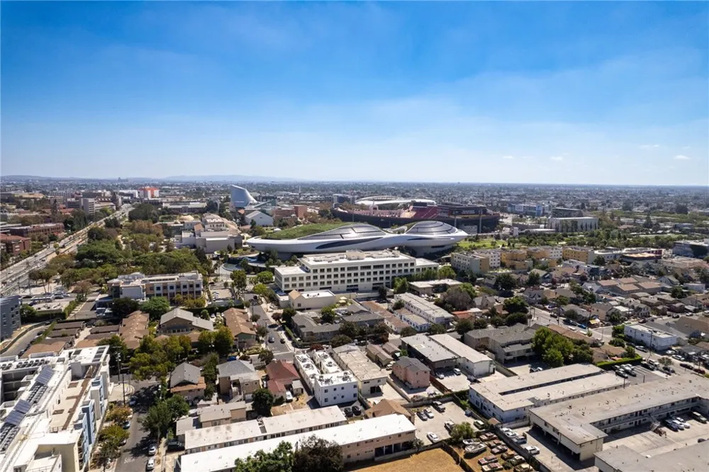 3823 Wisconsin Street #8 Los Angeles, CA 90037