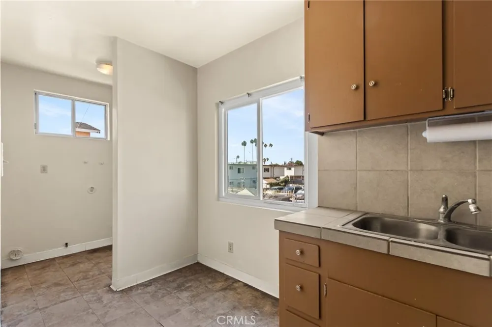 3823 Wisconsin Street #8 Los Angeles, CA 90037
