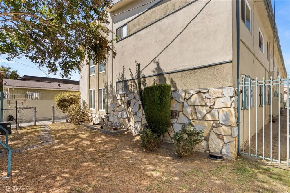 3823 Wisconsin Street #8 Los Angeles, CA 90037