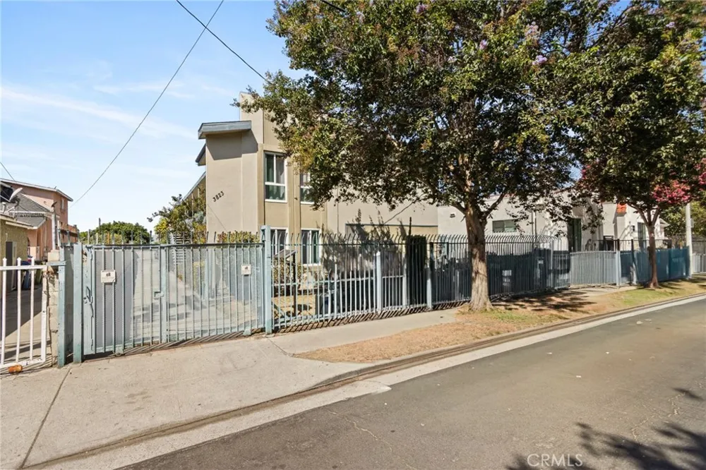 3823 Wisconsin Street #8 Los Angeles, CA 90037
