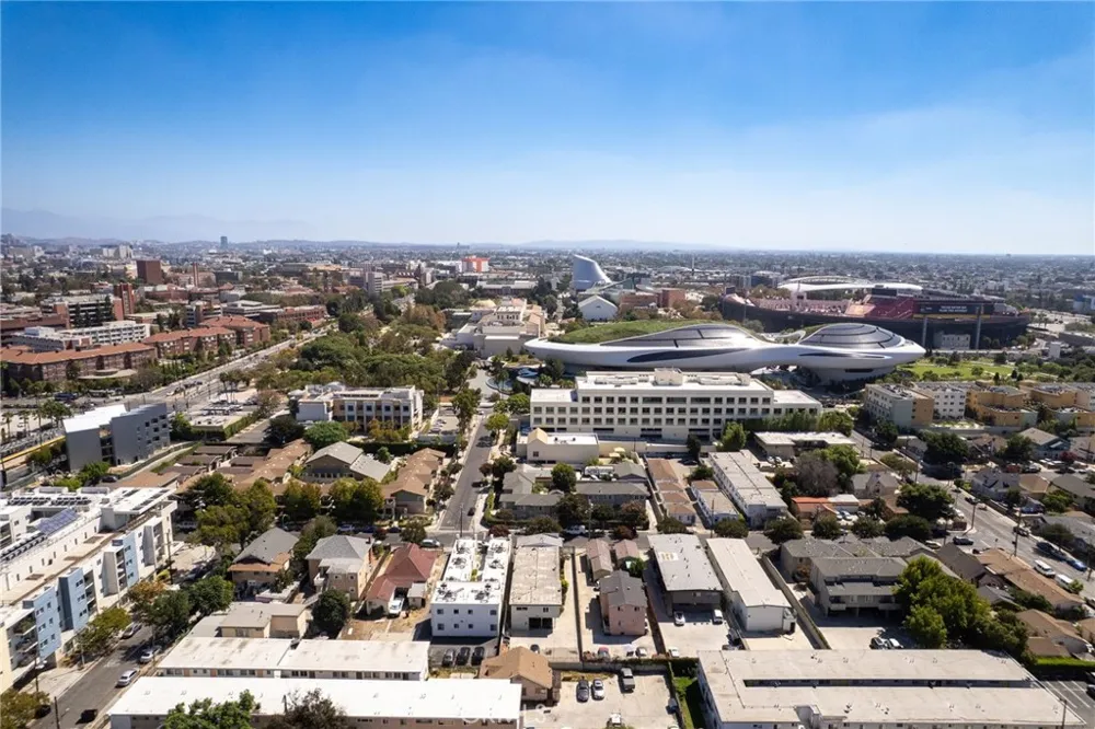 3823 Wisconsin Street #8 Los Angeles, CA 90037