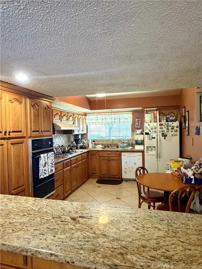 1245 Ross Pomona, CA 91767