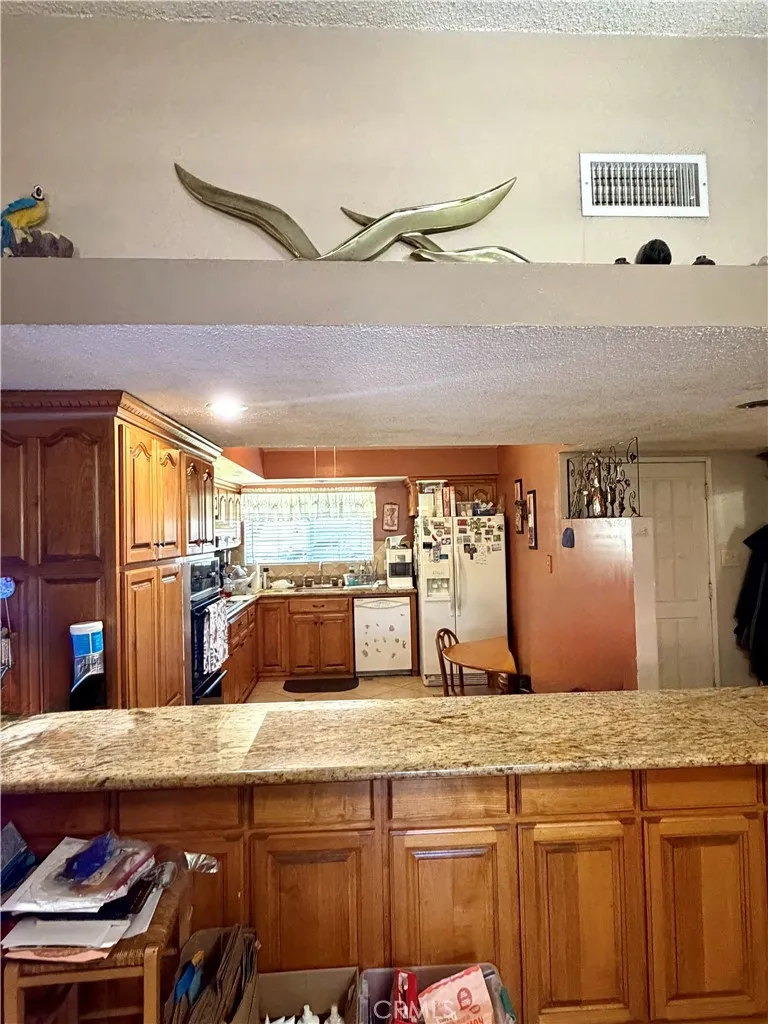 1245 Ross Pomona, CA 91767