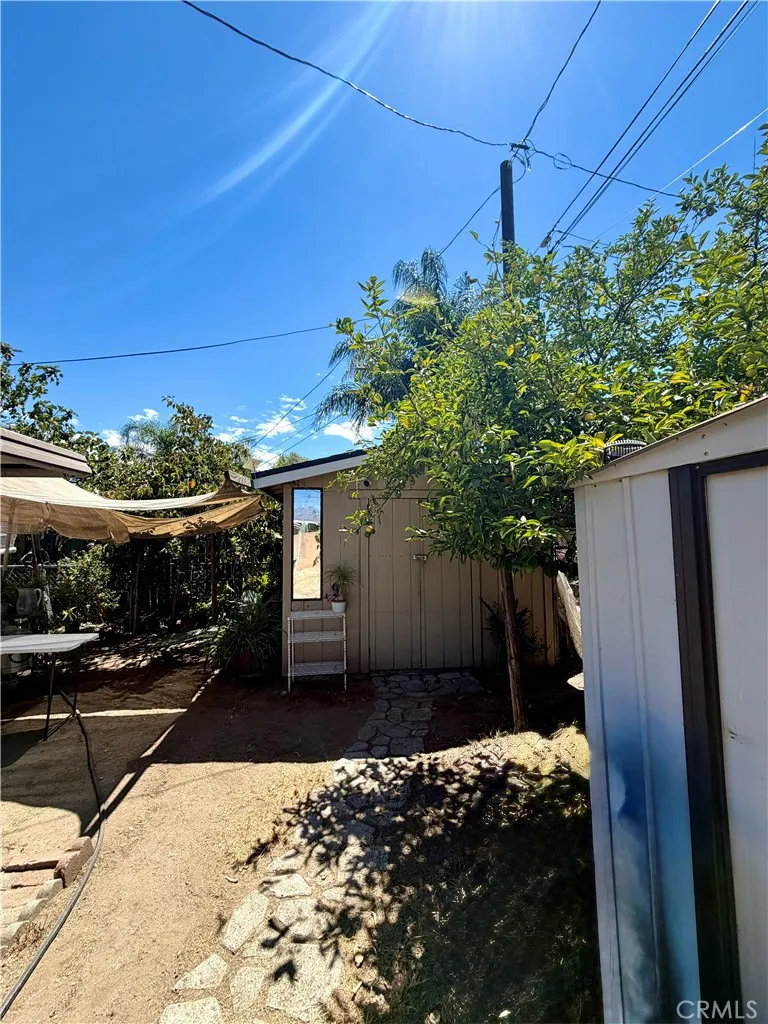 1245 Ross Pomona, CA 91767