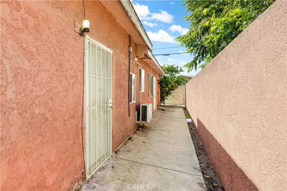 909 Galemont Hacienda Heights, CA 91745