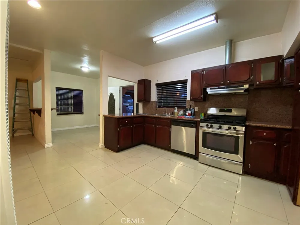 909 Galemont Hacienda Heights, CA 91745
