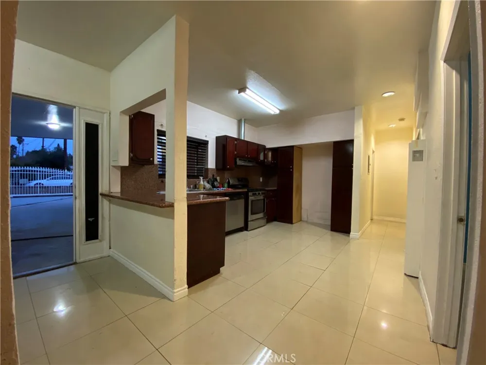 909 Galemont Hacienda Heights, CA 91745