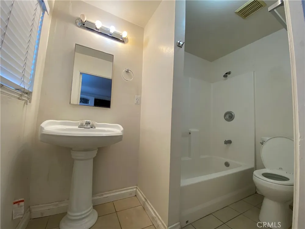 909 Galemont Hacienda Heights, CA 91745
