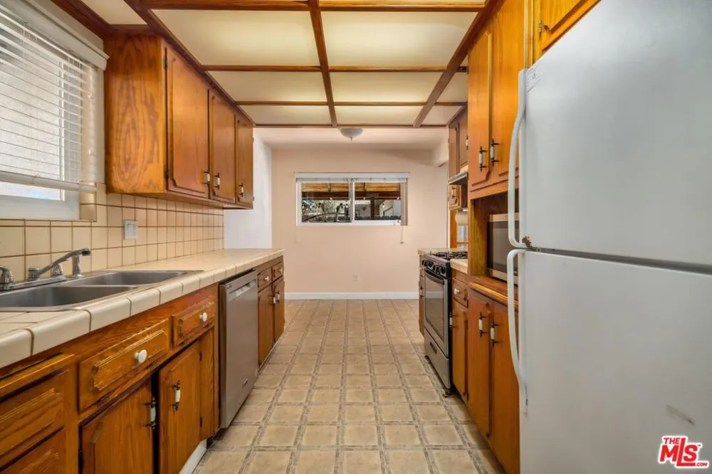 812 Francine Lane Santa Maria, CA 93455