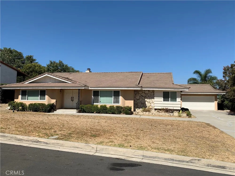12945 Hillcrest Chino, CA 91710