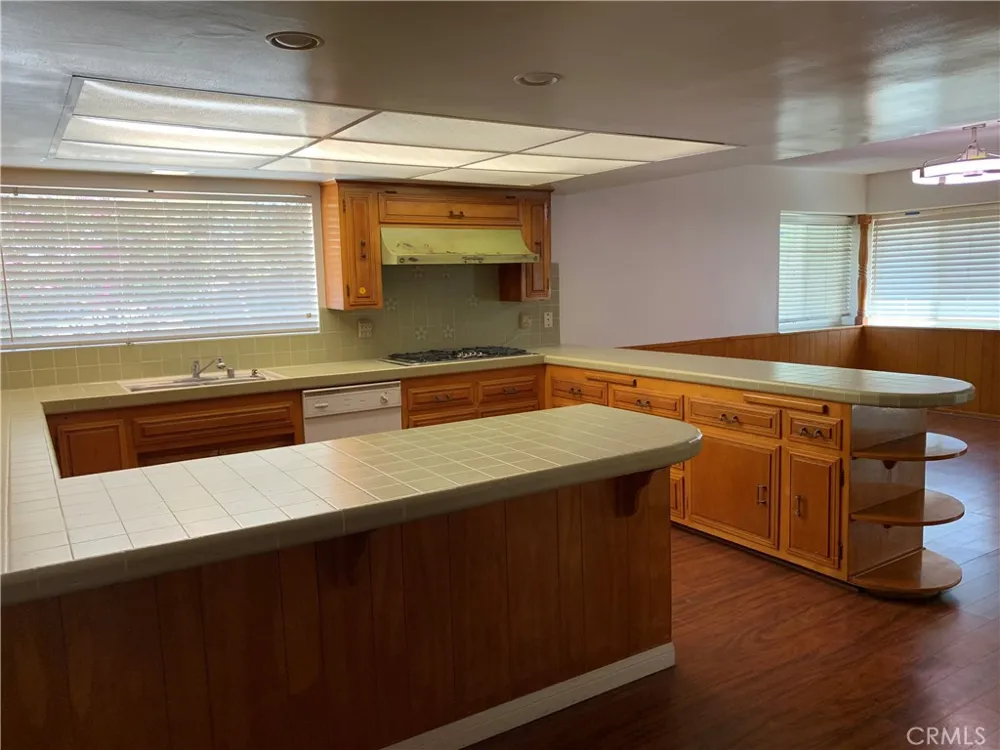 12945 Hillcrest Chino, CA 91710