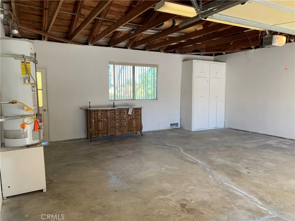 12945 Hillcrest Chino, CA 91710