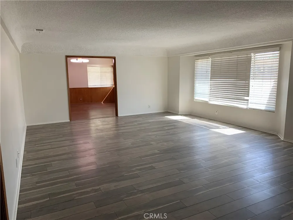 12945 Hillcrest Chino, CA 91710