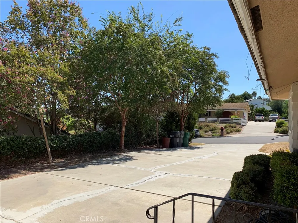 12945 Hillcrest Chino, CA 91710