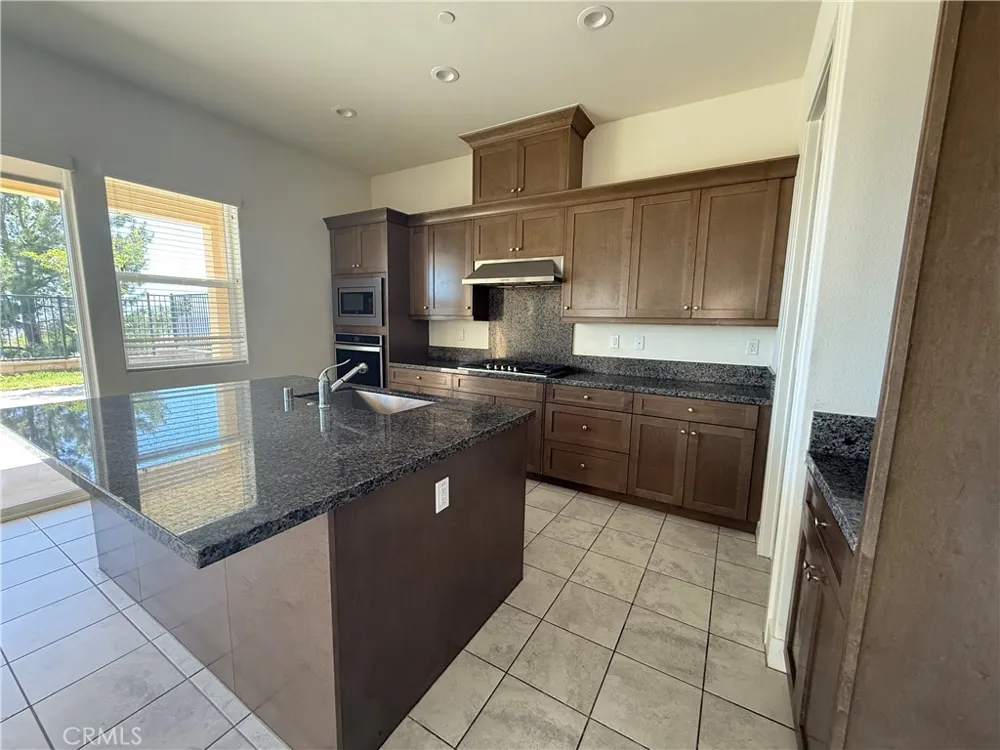 19042 Martino Court Canyon Country, CA 91350