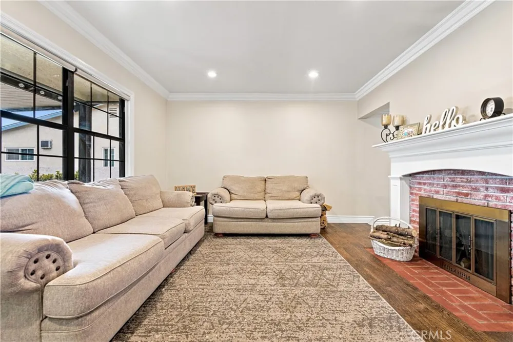946 S Mccloud Anaheim, CA 92805