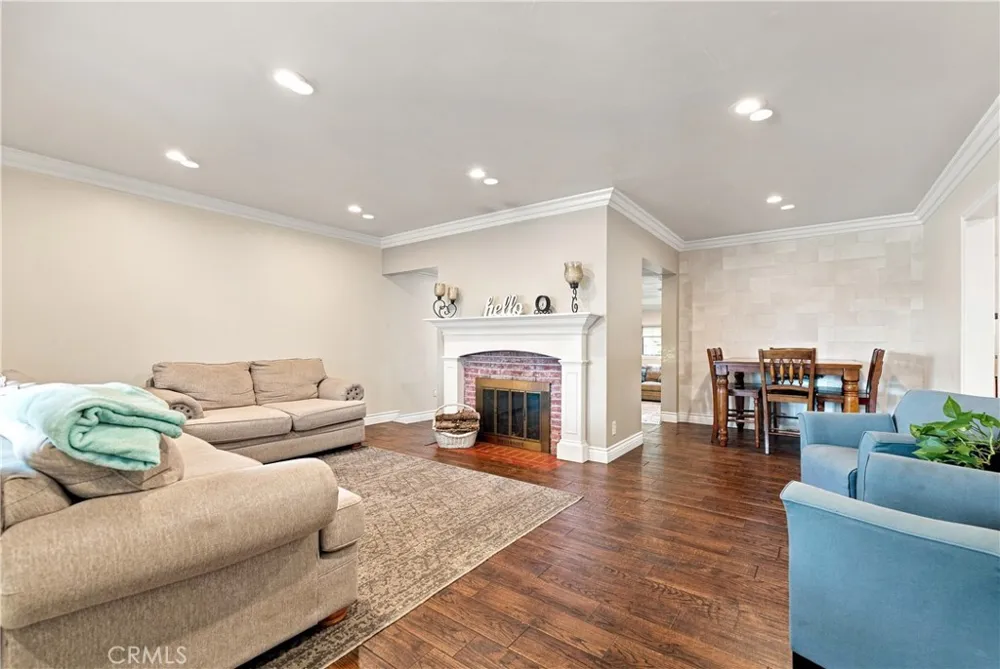946 S Mccloud Anaheim, CA 92805
