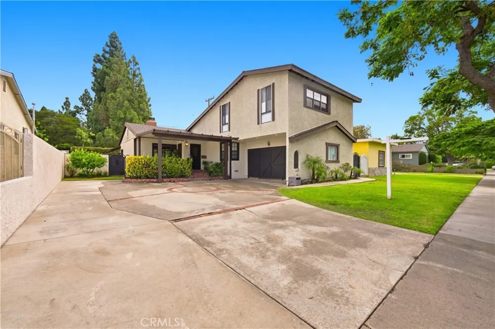 946 S Mccloud Anaheim, CA 92805