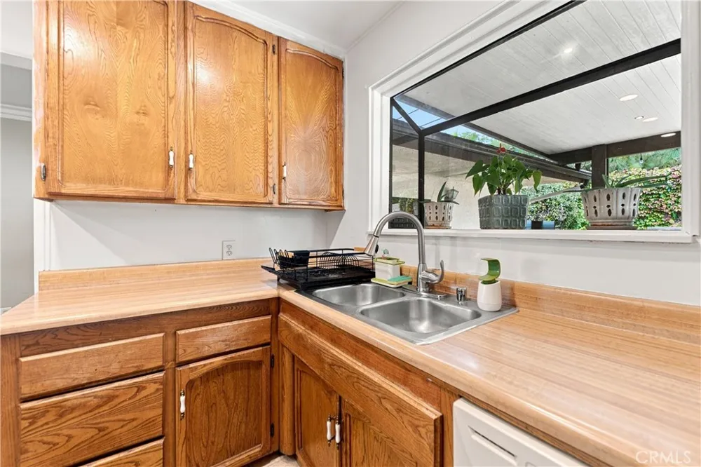 946 S Mccloud Anaheim, CA 92805