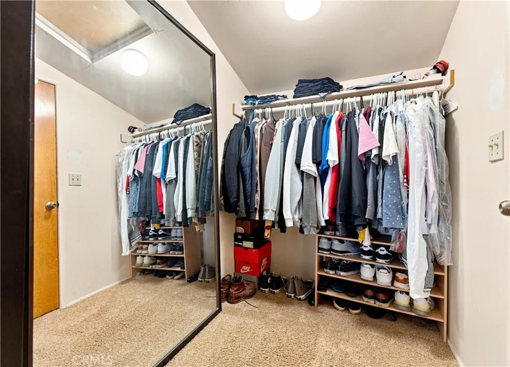 946 S Mccloud Anaheim, CA 92805