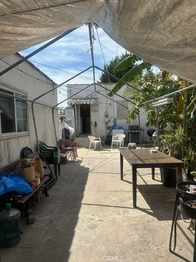 6534 4th Los Angeles, CA 90043