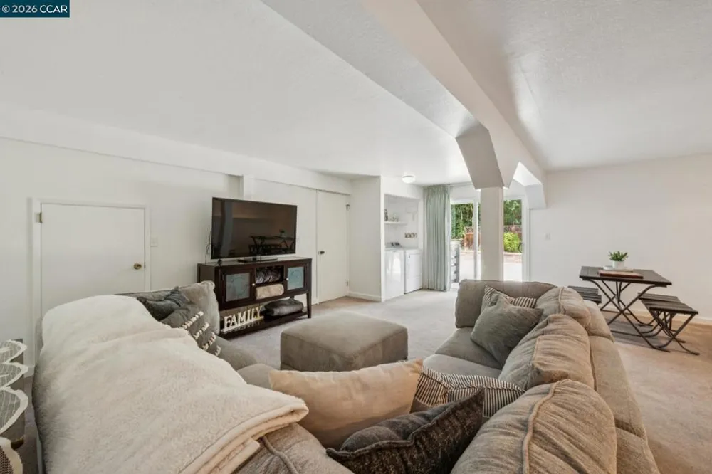 258 Barnett Ter Pleasant Hill, CA 94523