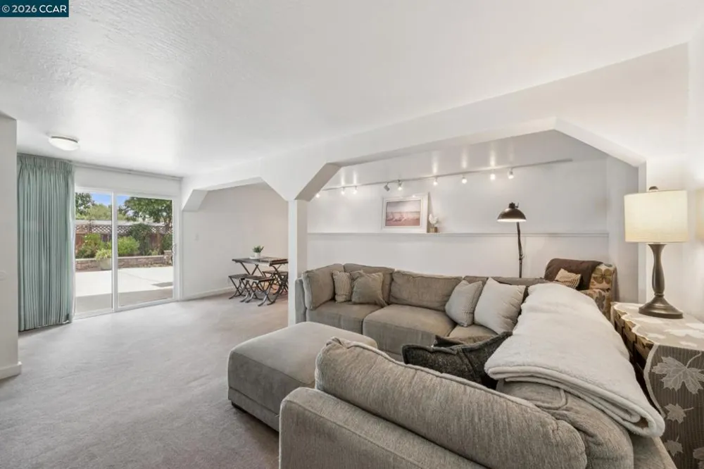 258 Barnett Ter Pleasant Hill, CA 94523