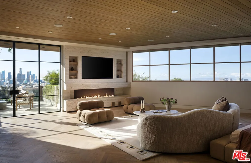 1360 Laurel Way Beverly Hills, CA 90210