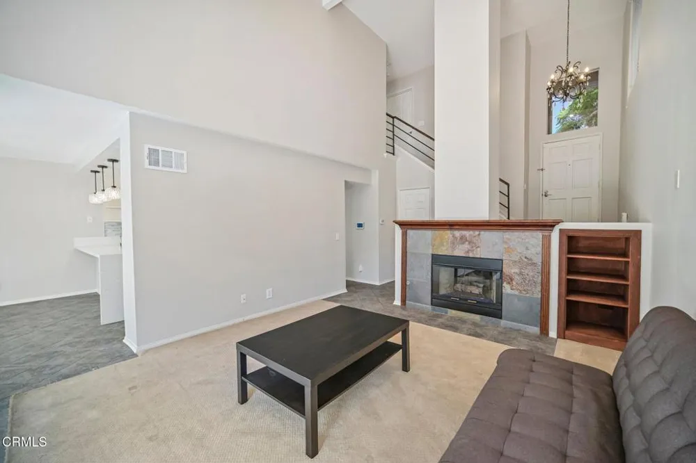 6056 Paseo Encantada Camarillo, CA 93012